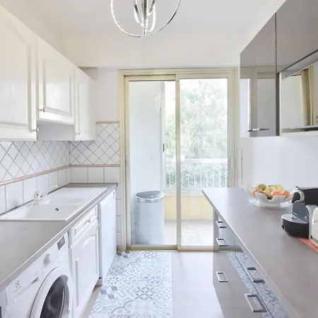 2-br With Pool & Garage - 10 Min Walk To Center Lägenhet Cannes