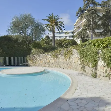 2-br With Pool & Garage - 10 Min Walk To Center Lägenhet *